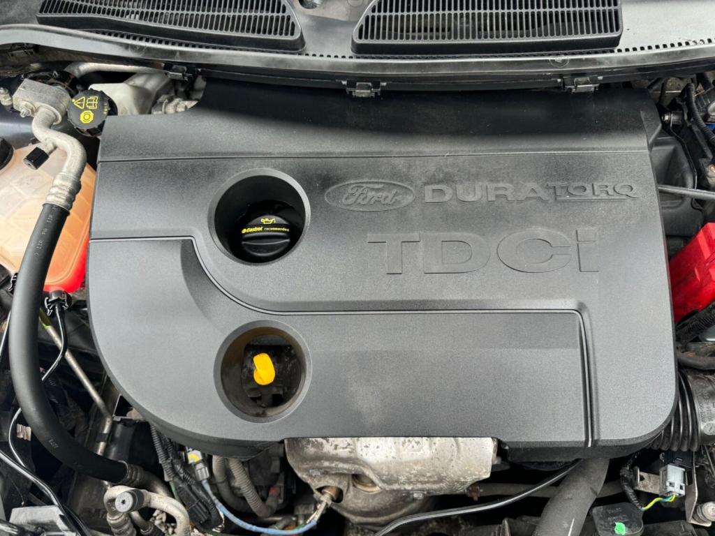 FORD FIESTA 1.5 TDCi Zetec Euro 5 5dr 2014