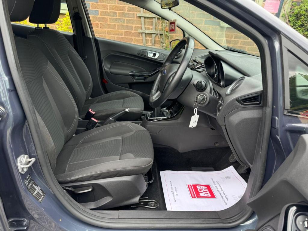 FORD FIESTA 1.5 TDCi Zetec Euro 5 5dr 2014