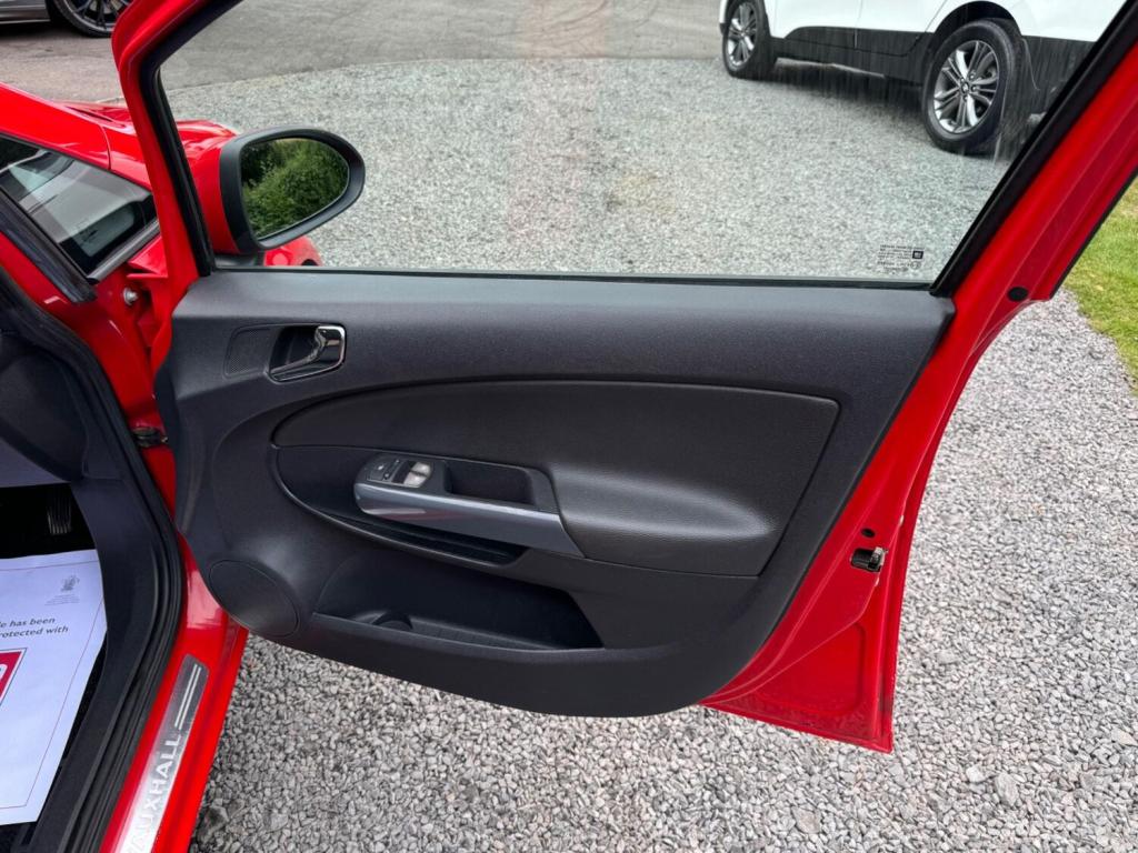 VAUXHALL CORSA 1.4 16V SE Euro 5 5dr 2012