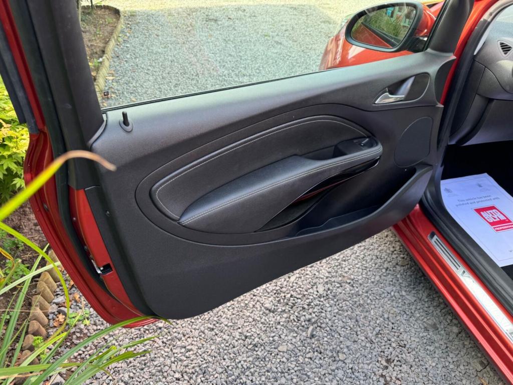 VAUXHALL ADAM 1.4 16v JAM Euro 5 3dr 2013