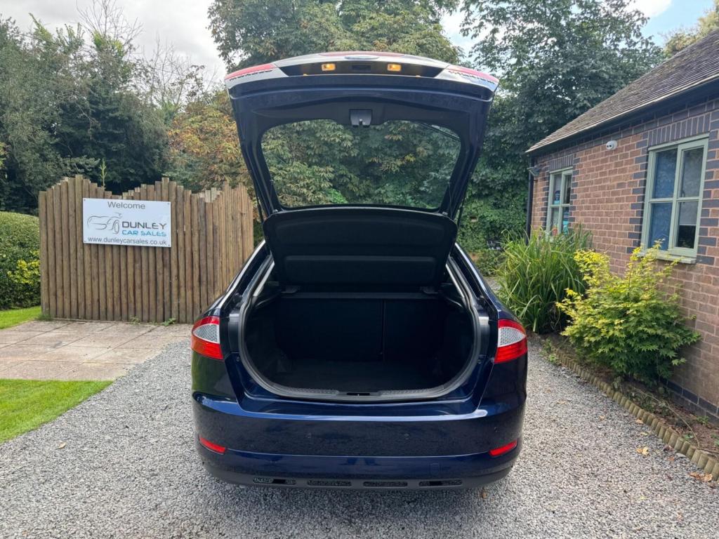 FORD MONDEO 2.0 TDCi Titanium 5dr 2009