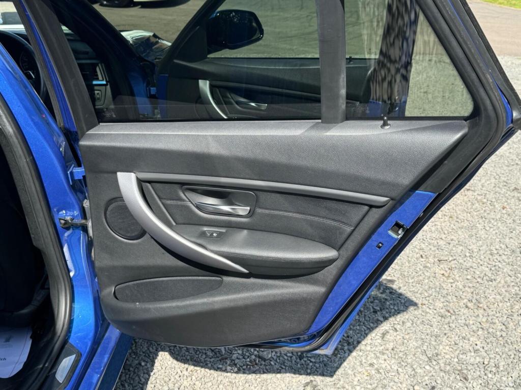 BMW 3 SERIES 2.0 320d M Sport Touring Auto Euro 5 (s/s) 5dr 2012