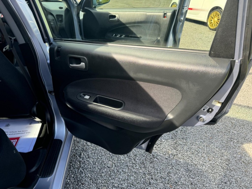 HONDA HR-V 1.6 i-VTEC 5dr 2004