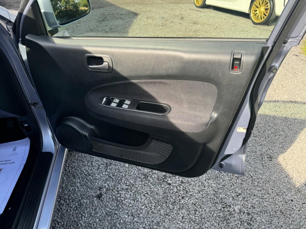 HONDA HR-V 1.6 i-VTEC 5dr 2004