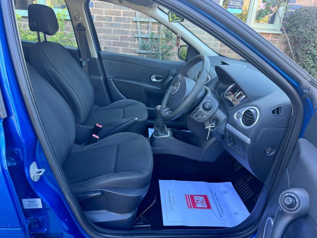 RENAULT CLIO 1.2 Dynamique Euro 4 5dr 2009