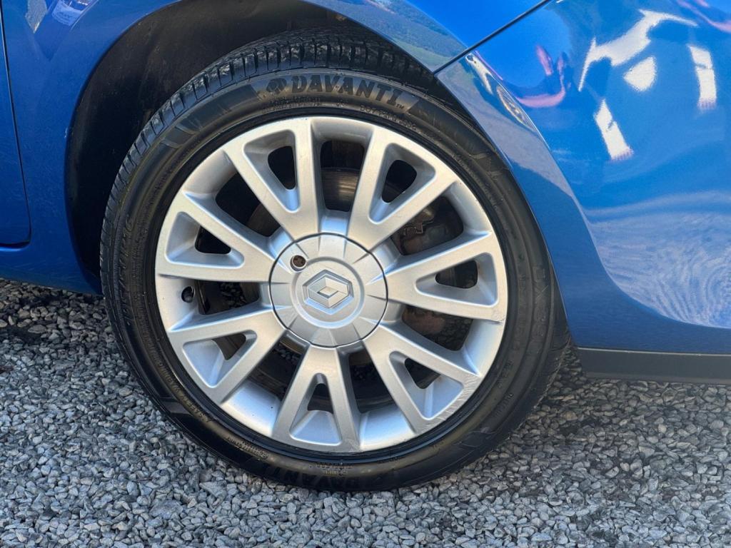 RENAULT CLIO 1.2 Dynamique Euro 4 5dr 2009