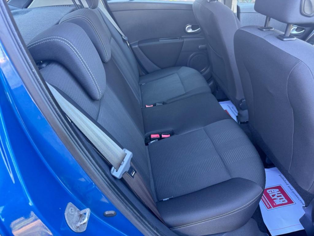 RENAULT CLIO 1.2 Dynamique Euro 4 5dr 2009