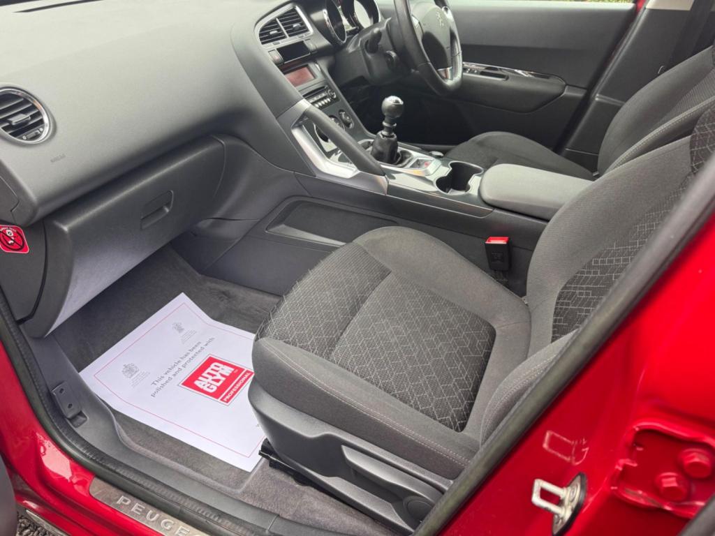 PEUGEOT 3008 1.6 HDi Active Euro 5 5dr 2014
