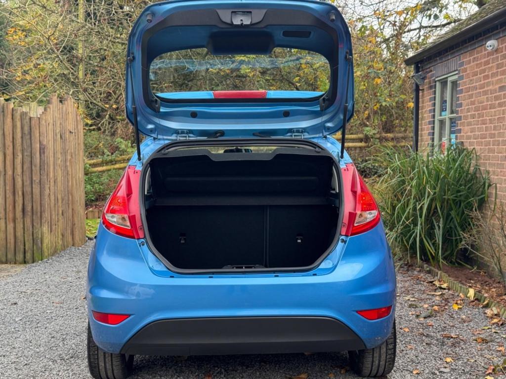 FORD FIESTA 1.4 TDCi DPF Zetec 3dr 2012