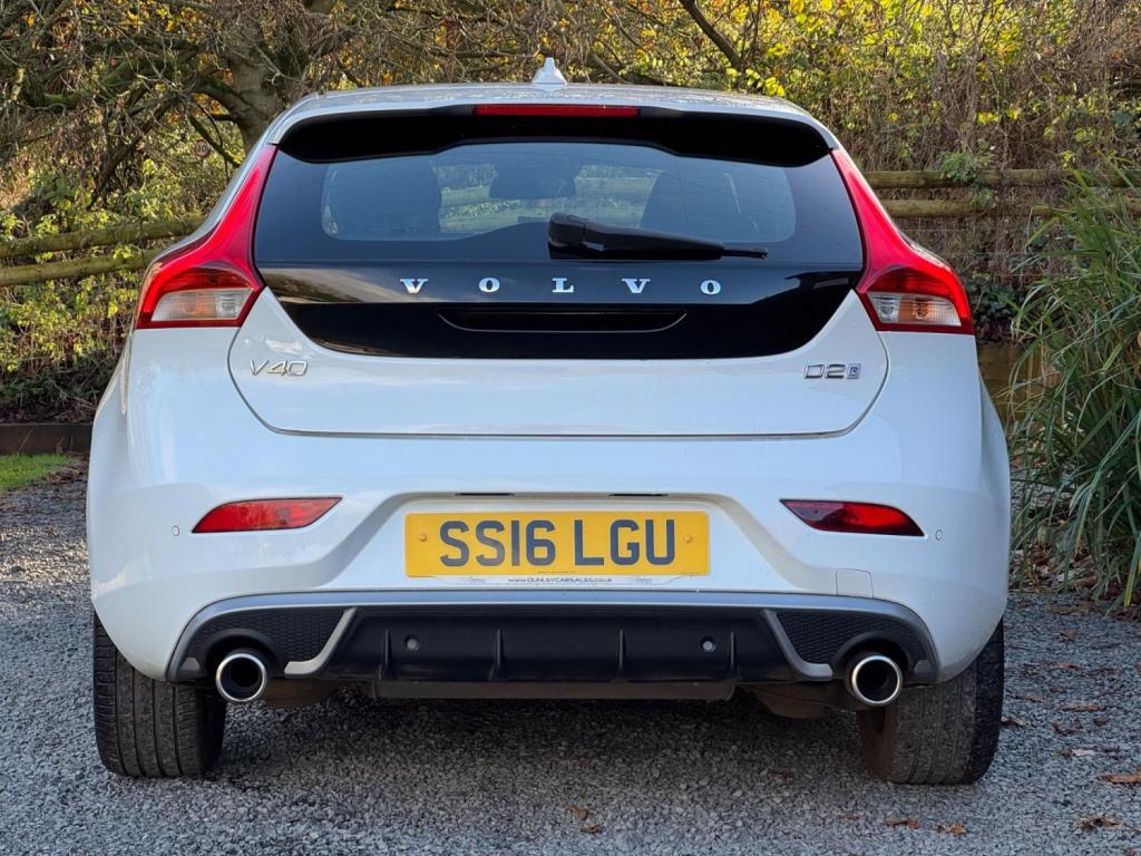 VOLVO V40 2.0 D2 R-Design Euro 6 (s/s) 5dr 2016