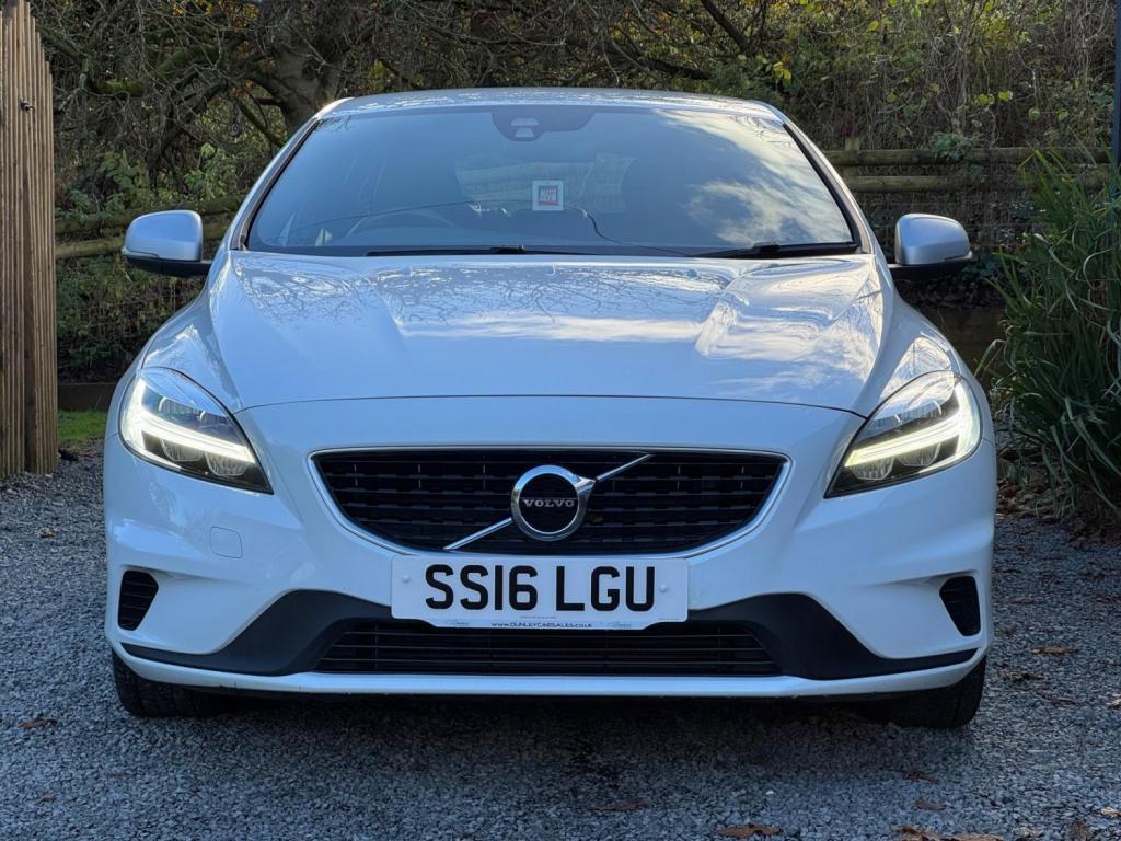 VOLVO V40 2.0 D2 R-Design Euro 6 (s/s) 5dr 2016