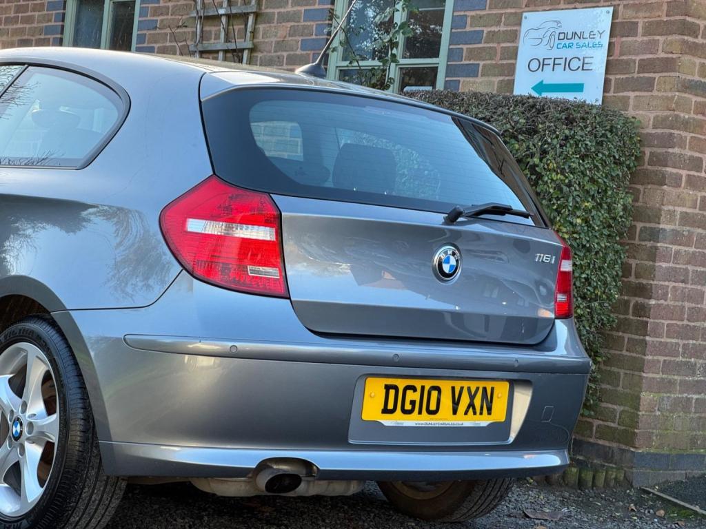 BMW 1 SERIES 2.0 116i Sport Euro 5 3dr 2010