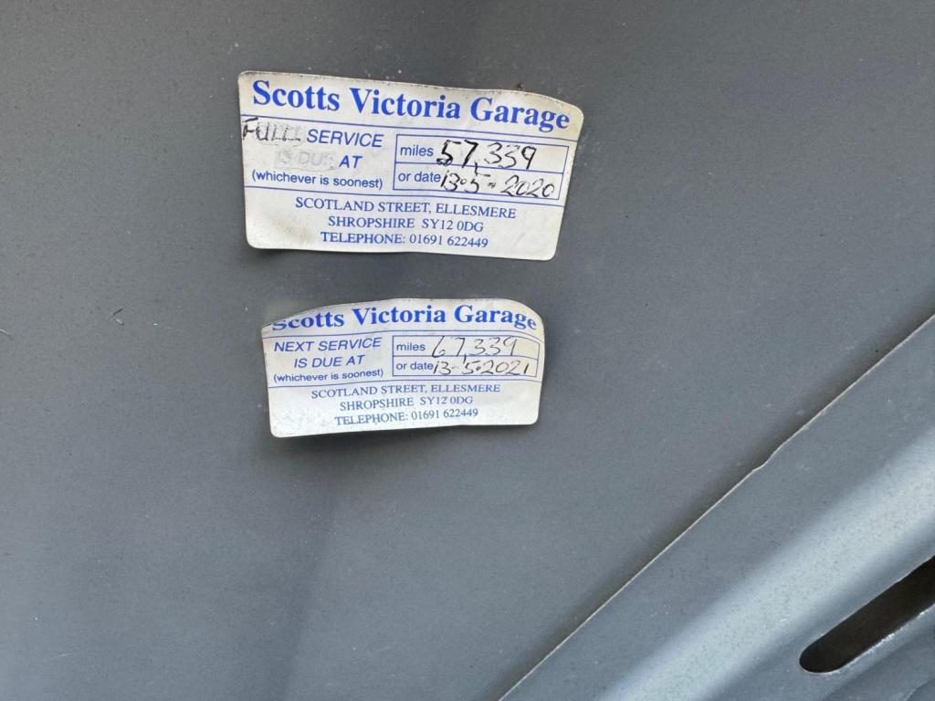 BMW 1 SERIES 2.0 116i Sport Euro 5 3dr 2010