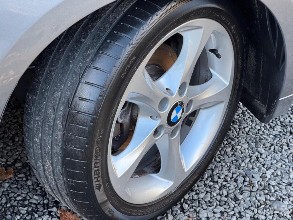 BMW 1 SERIES 2.0 116i Sport Euro 5 3dr 2010