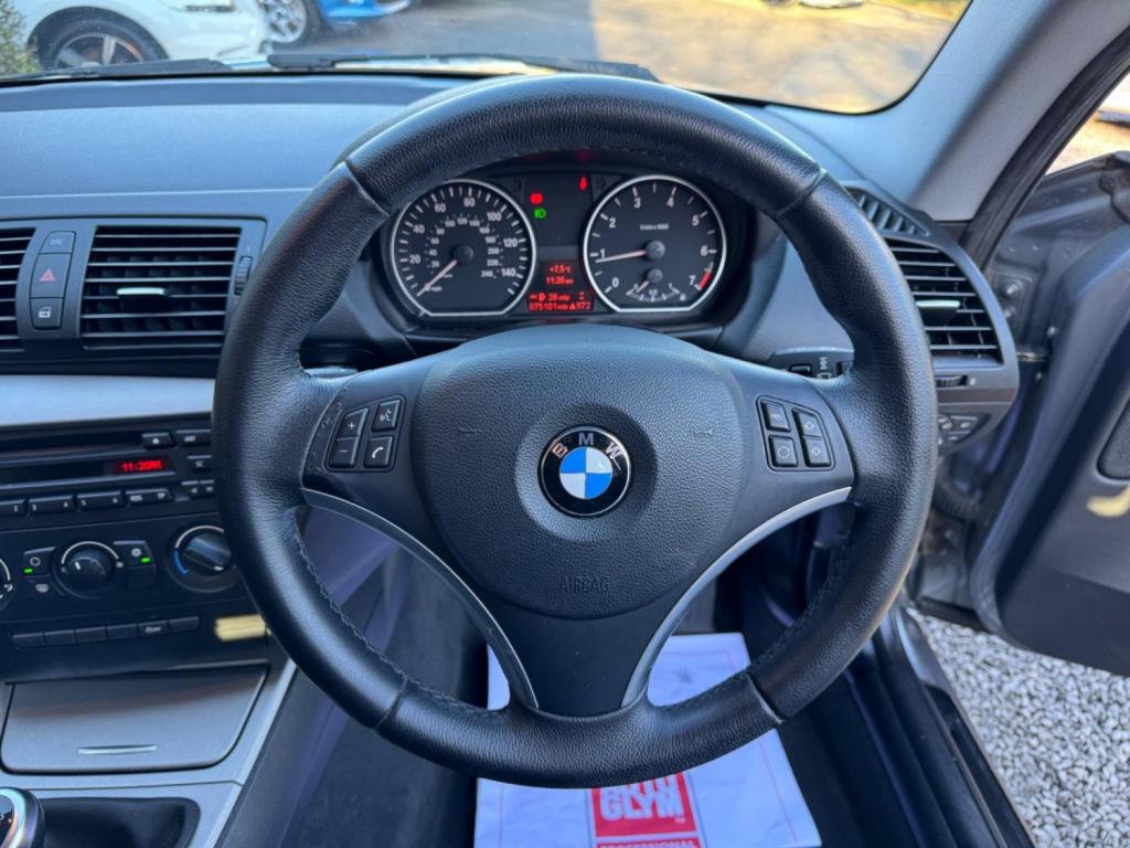 BMW 1 SERIES 2.0 116i Sport Euro 5 3dr 2010