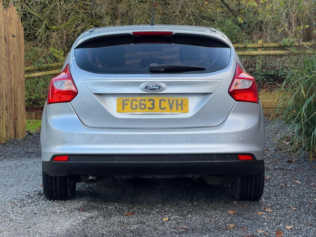FORD FOCUS 1.0T EcoBoost Zetec Euro 5 (s/s) 5dr 2013