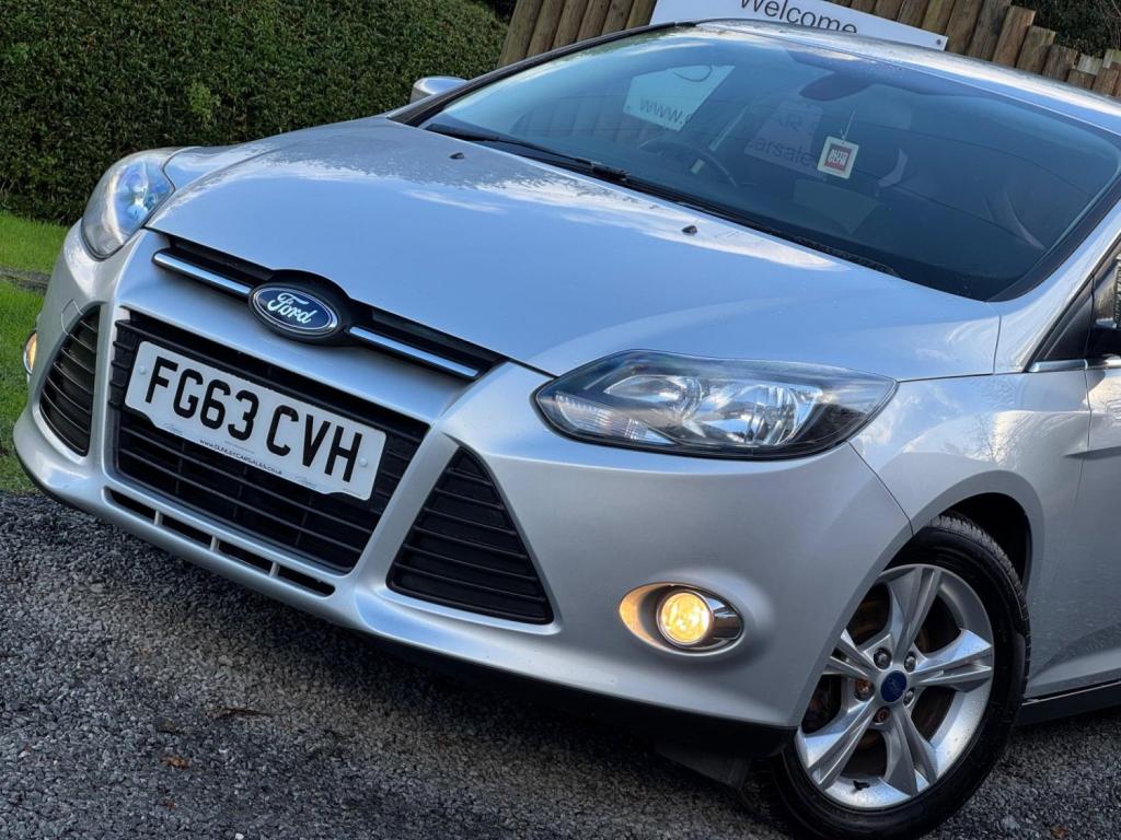 FORD FOCUS 1.0T EcoBoost Zetec Euro 5 (s/s) 5dr 2013