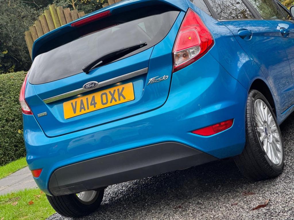 FORD FIESTA 1.0T EcoBoost Titanium Euro 5 (s/s) 5dr 2014