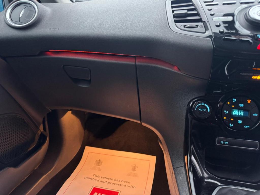 FORD FIESTA 1.0T EcoBoost Titanium Euro 5 (s/s) 5dr 2014