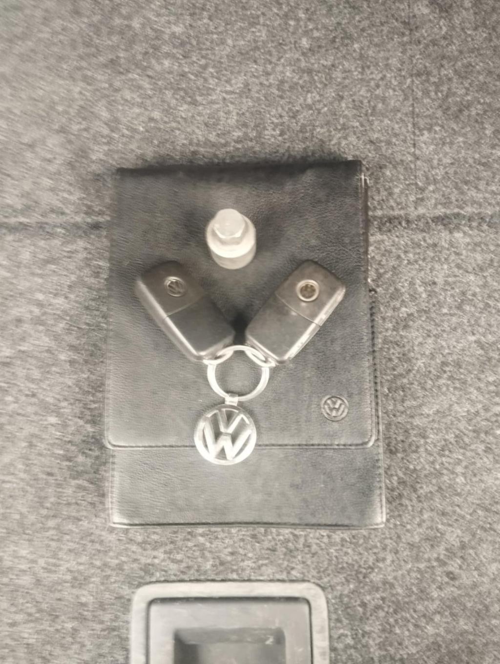 VOLKSWAGEN TIGUAN 2.0 TDI Sport 4WD Euro 5 5dr 2012