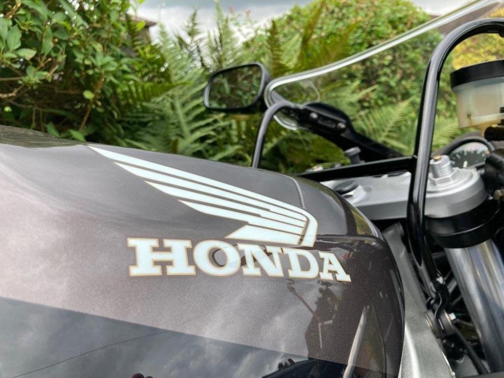 HONDA CBR900RR Fireblade  1992