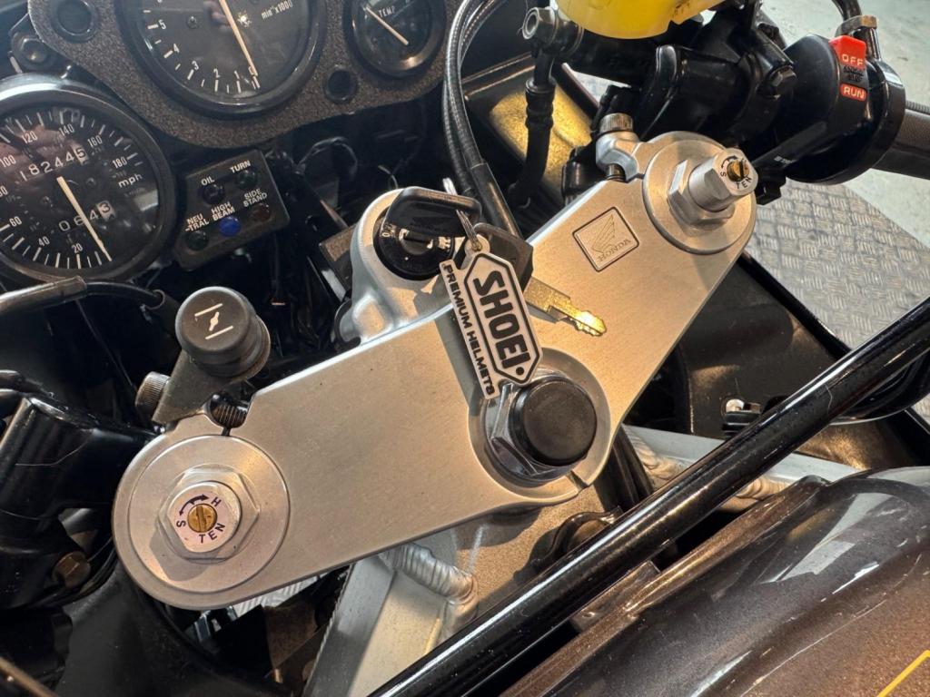 HONDA CBR900RR Fireblade  1992