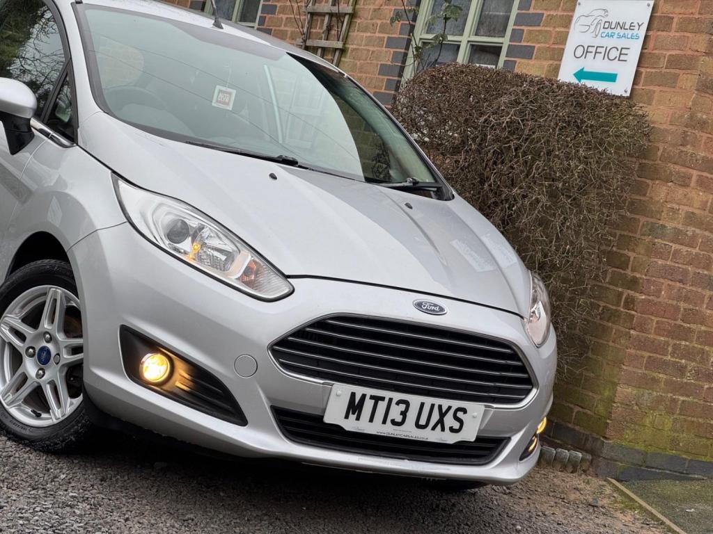 FORD FIESTA 1.0T EcoBoost Zetec Euro 5 (s/s) 3dr 2013