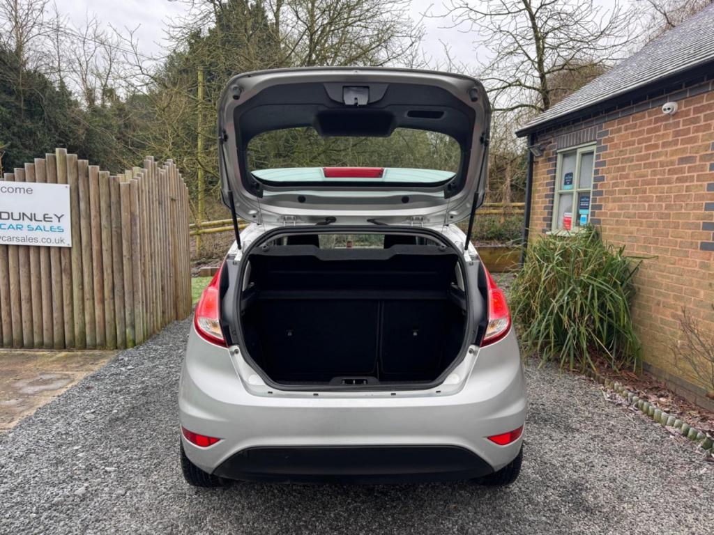 FORD FIESTA 1.0T EcoBoost Zetec Euro 5 (s/s) 3dr 2013