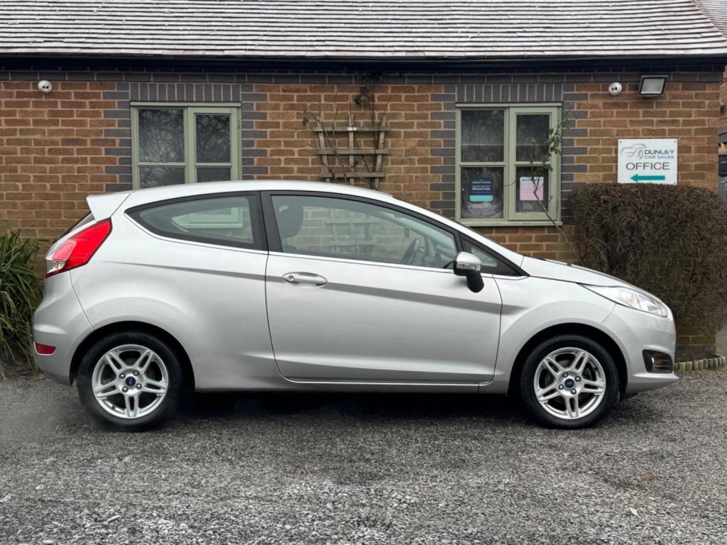 FORD FIESTA 1.0T EcoBoost Zetec Euro 5 (s/s) 3dr 2013