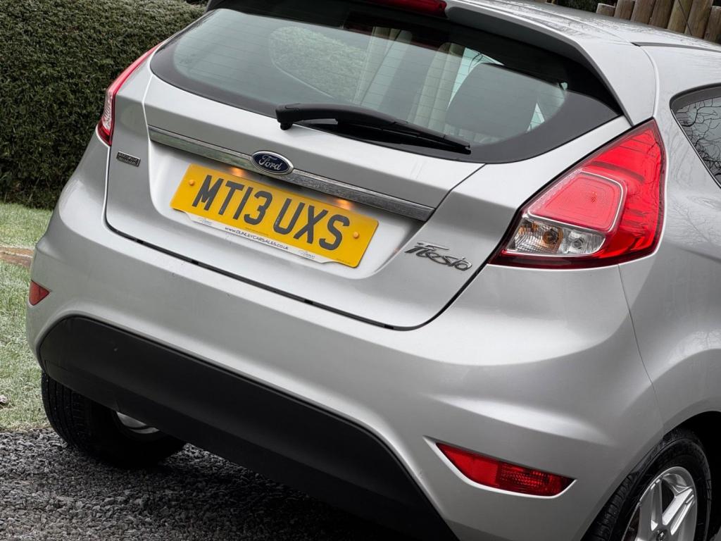 FORD FIESTA 1.0T EcoBoost Zetec Euro 5 (s/s) 3dr 2013