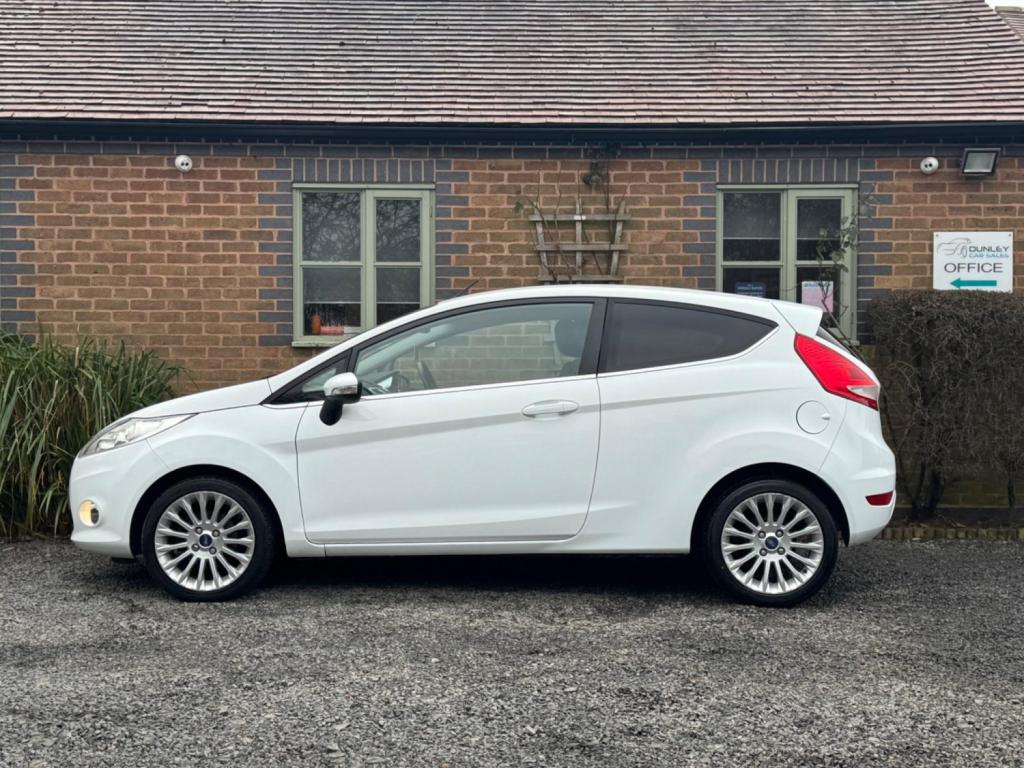 FORD FIESTA 1.4 Titanium 3dr 2012