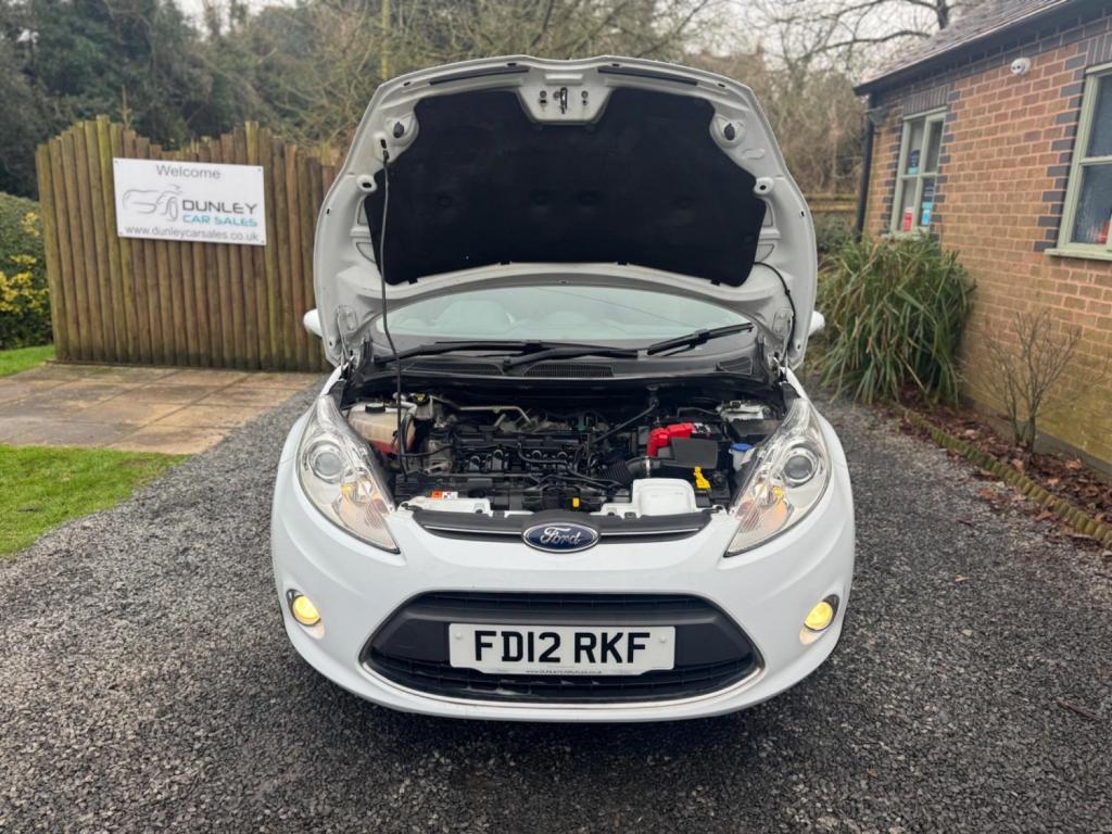 FORD FIESTA 1.4 Titanium 3dr 2012