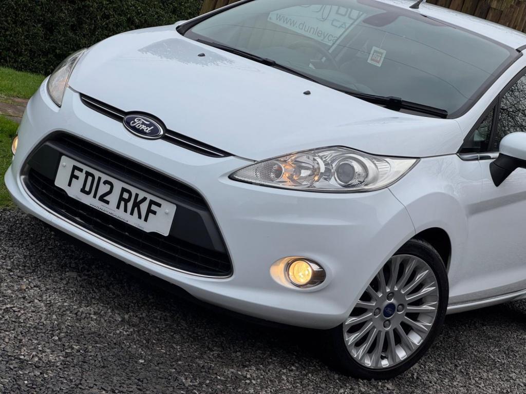 FORD FIESTA 1.4 Titanium 3dr 2012