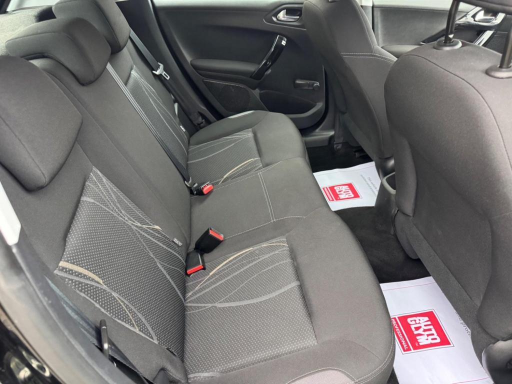 PEUGEOT 208 1.2 VTi PureTech Active Euro 5 5dr 2014