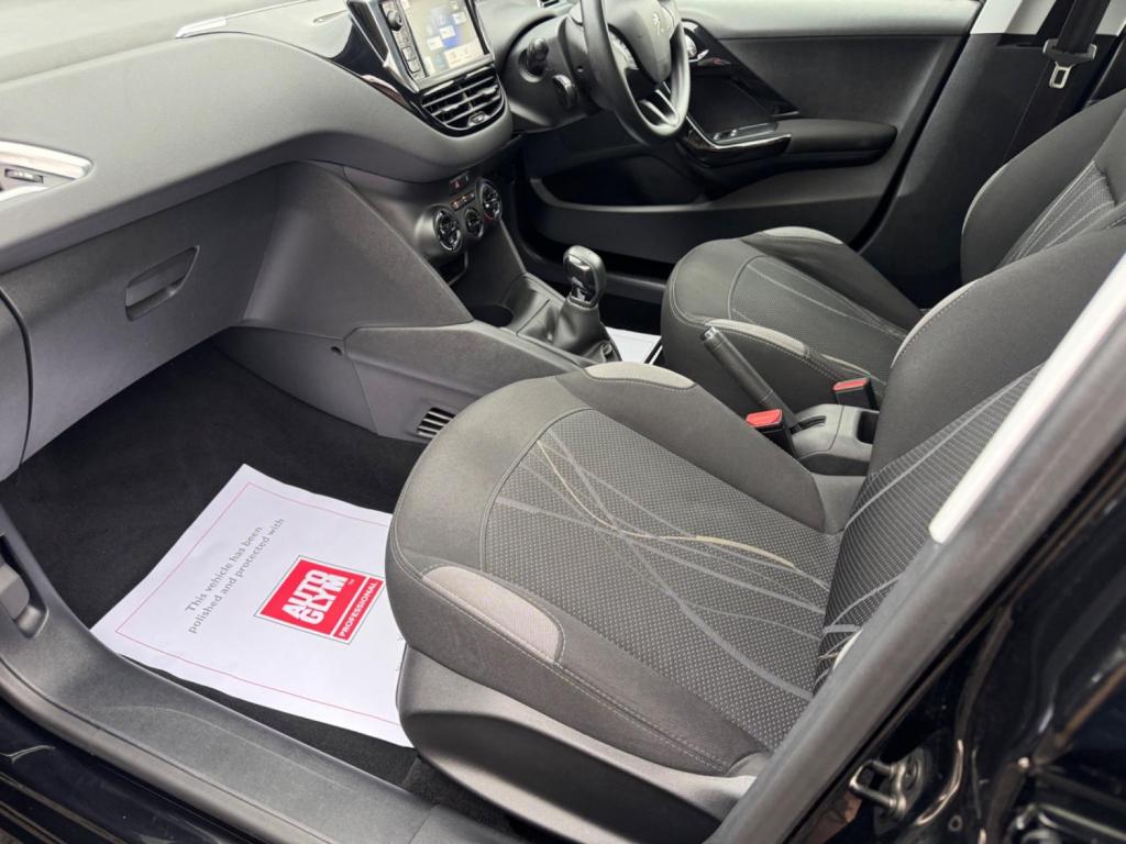 PEUGEOT 208 1.2 VTi PureTech Active Euro 5 5dr 2014