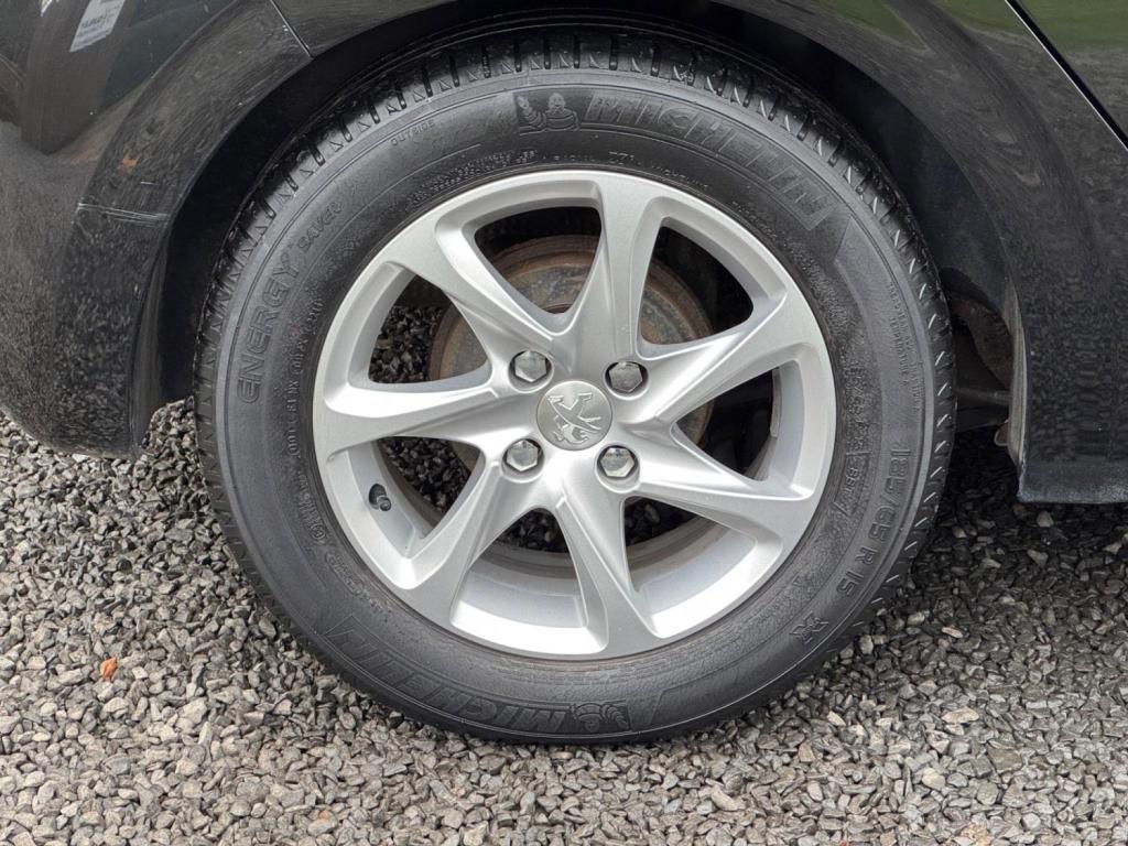 PEUGEOT 208 1.2 VTi PureTech Active Euro 5 5dr 2014