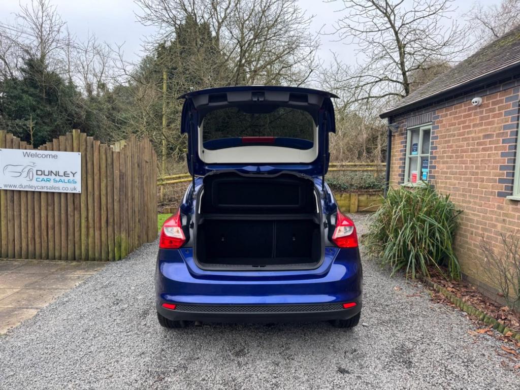 FORD FOCUS 1.0T EcoBoost Zetec Euro 5 (s/s) 5dr 2013