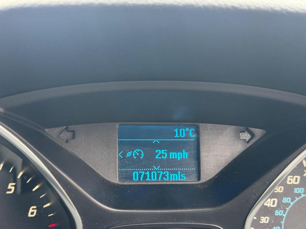 FORD FOCUS 1.0T EcoBoost Zetec Euro 5 (s/s) 5dr 2013