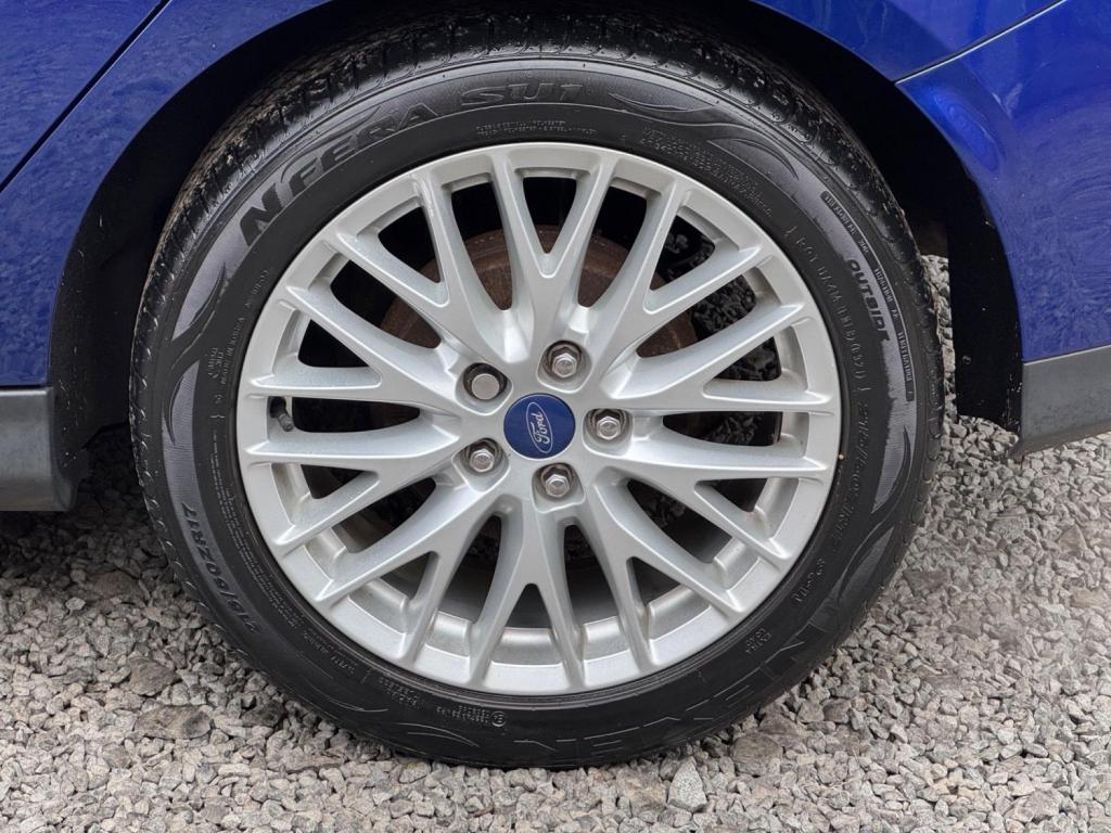 FORD FOCUS 1.0T EcoBoost Zetec Euro 5 (s/s) 5dr 2013