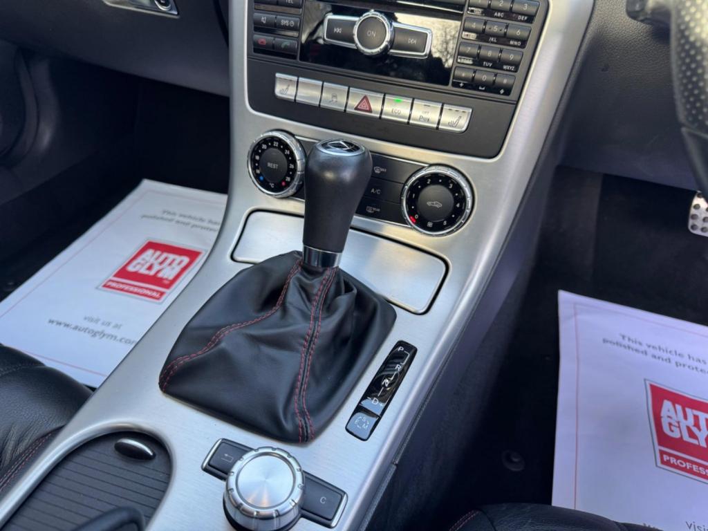 MERCEDES-BENZ SLK 1.8 SLK200 BlueEfficiency AMG Sport G-Tronic+ Euro 5 (s/s) 2dr 2011