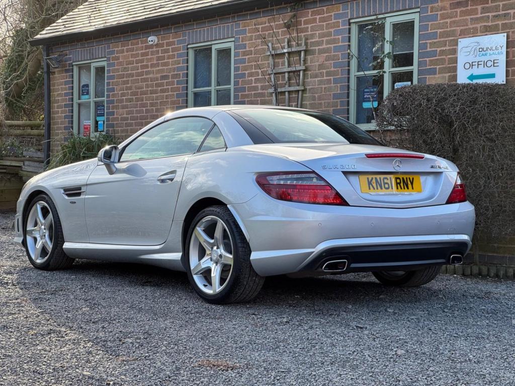 MERCEDES-BENZ SLK 1.8 SLK200 BlueEfficiency AMG Sport G-Tronic+ Euro 5 (s/s) 2dr 2011