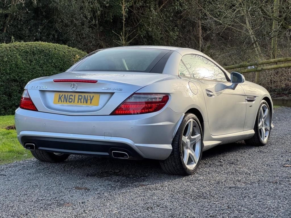 MERCEDES-BENZ SLK 1.8 SLK200 BlueEfficiency AMG Sport G-Tronic+ Euro 5 (s/s) 2dr 2011
