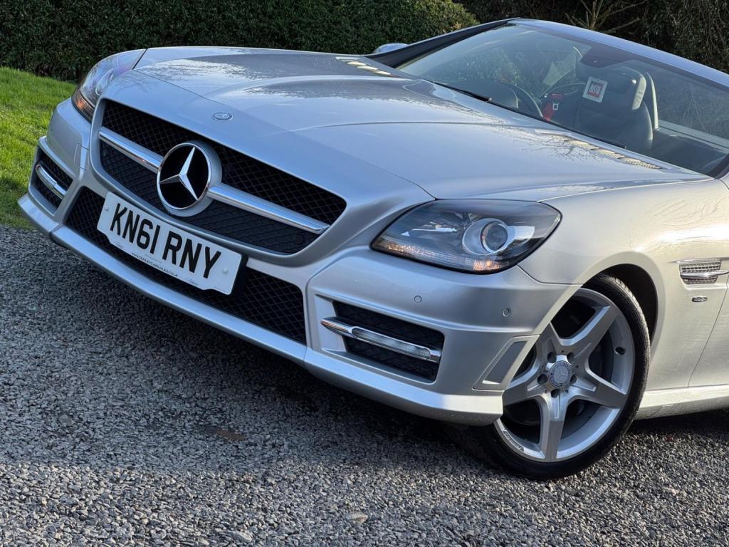 MERCEDES-BENZ SLK 1.8 SLK200 BlueEfficiency AMG Sport G-Tronic+ Euro 5 (s/s) 2dr 2011