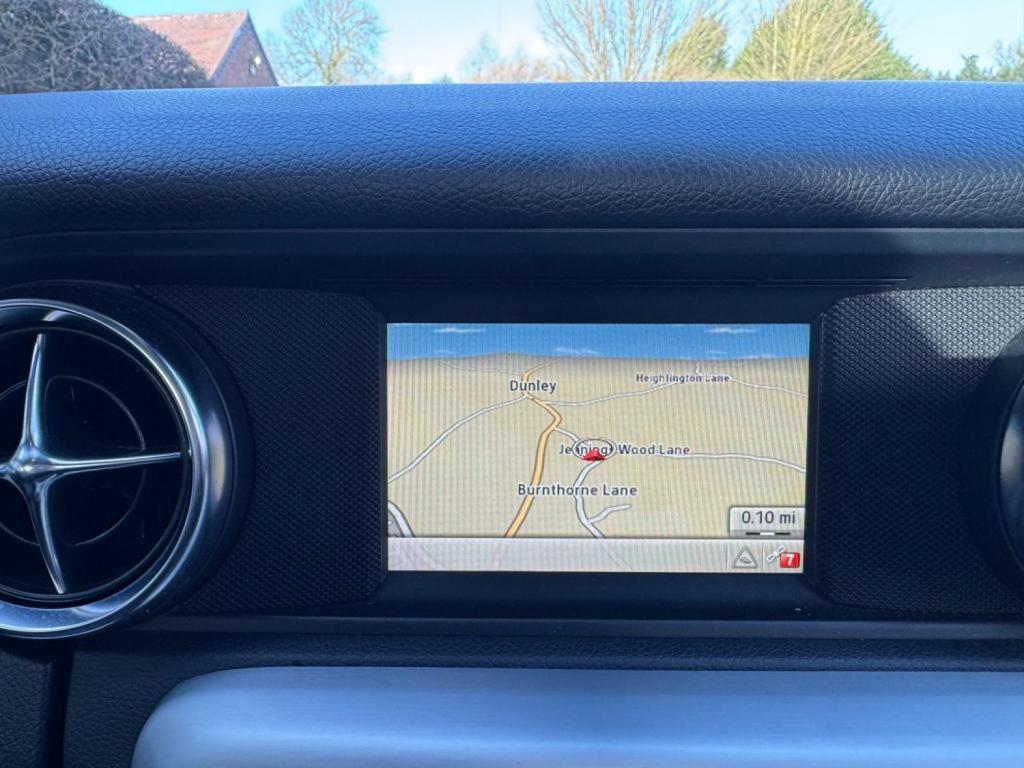 MERCEDES-BENZ SLK 1.8 SLK200 BlueEfficiency AMG Sport G-Tronic+ Euro 5 (s/s) 2dr 2011