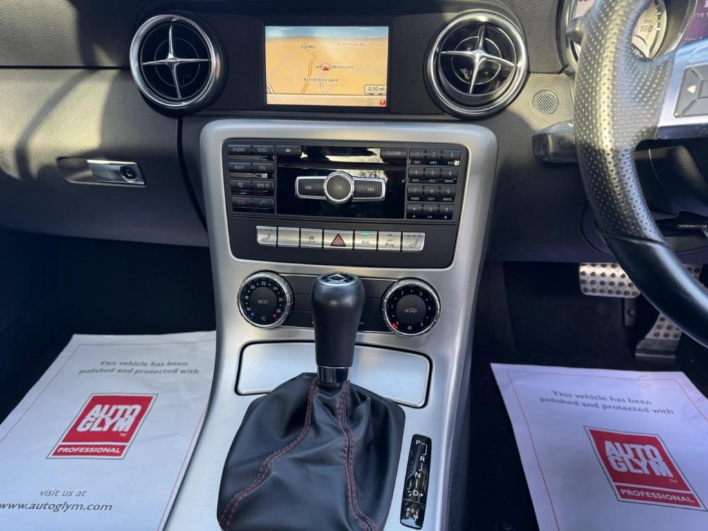 MERCEDES-BENZ SLK 1.8 SLK200 BlueEfficiency AMG Sport G-Tronic+ Euro 5 (s/s) 2dr 2011