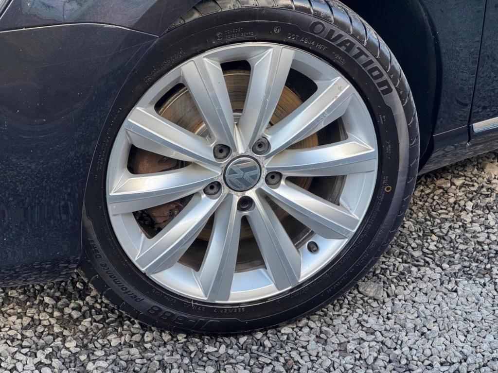 VOLKSWAGEN PASSAT 2.0 TDI BlueMotion Tech Highline Euro 5 (s/s) 5dr 2013