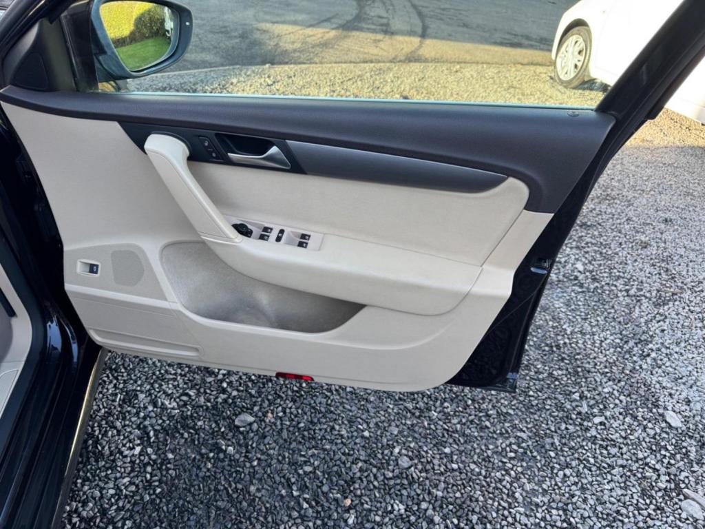 VOLKSWAGEN PASSAT 2.0 TDI BlueMotion Tech Highline Euro 5 (s/s) 5dr 2013