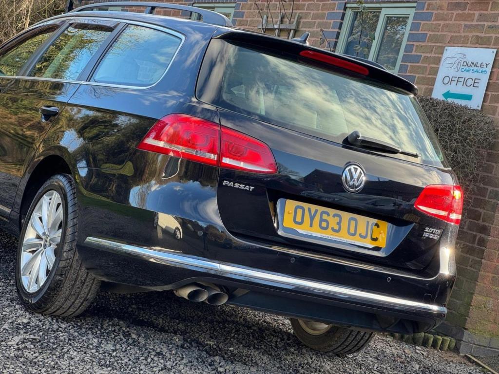 VOLKSWAGEN PASSAT 2.0 TDI BlueMotion Tech Highline Euro 5 (s/s) 5dr 2013