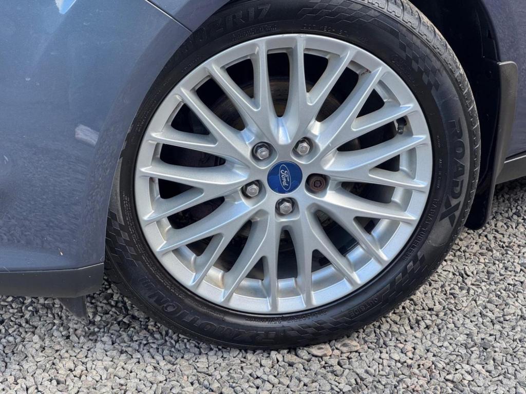 FORD FOCUS 1.0T EcoBoost Zetec Euro 5 (s/s) 5dr 2013