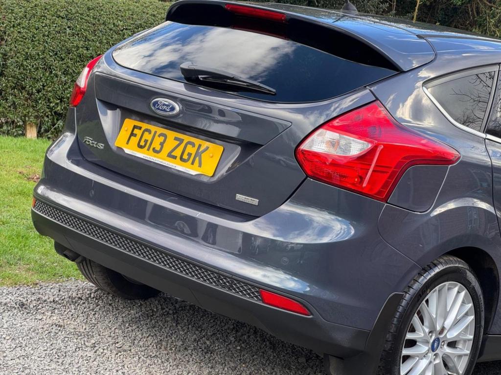 FORD FOCUS 1.0T EcoBoost Zetec Euro 5 (s/s) 5dr 2013